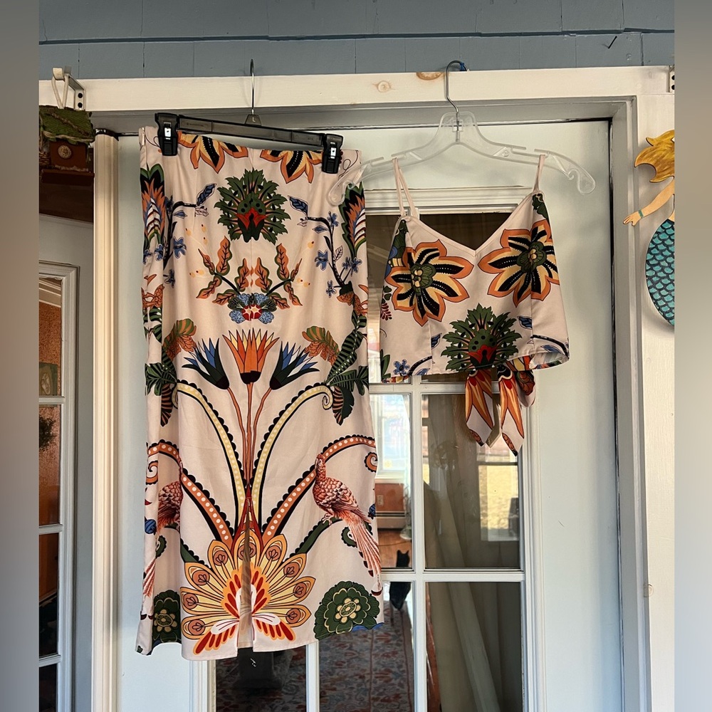 Floral Print Two-Piece Set in Cream and Green